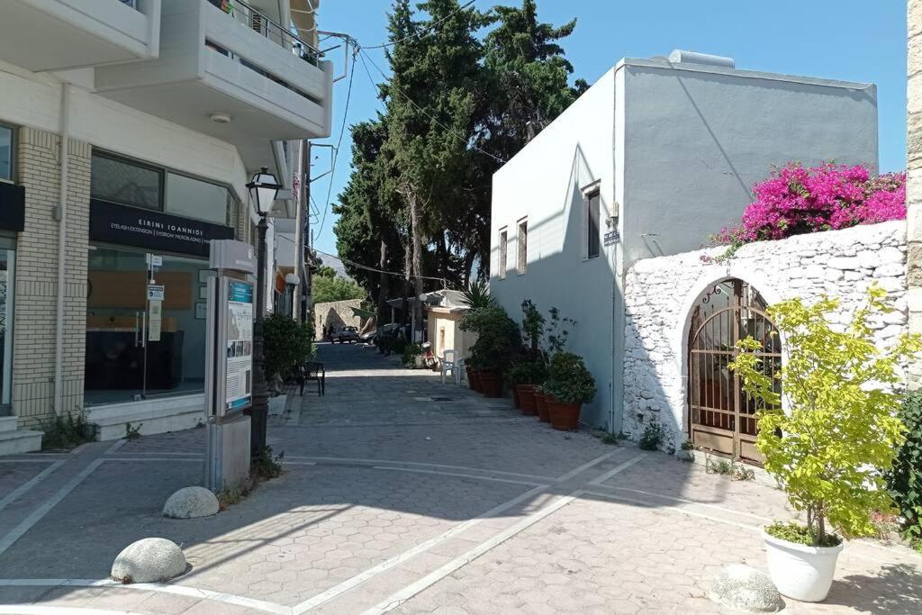 Guest House Pauline Kos-Stadt Exterior foto